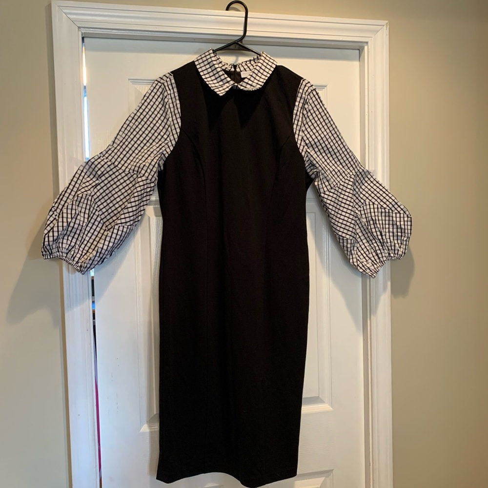 Like New! Beautiful Dress Size Large- New York & Company